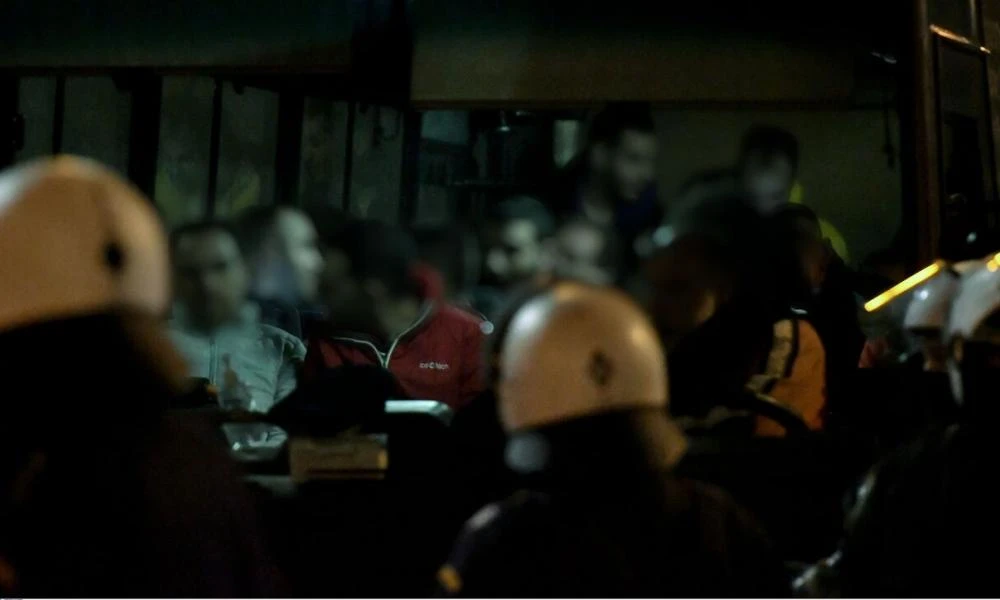 Ρέντη: Βρέθηκαν πλυμένα τα ρούχα που φορούσε στα επεισόδια ο 18χρονος